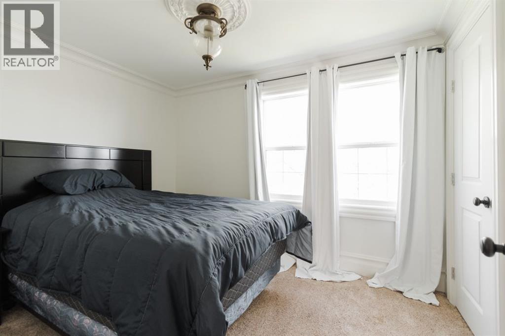 Photo 33 of 49 Poplar Crescent, Gregoire Lake Estates AB