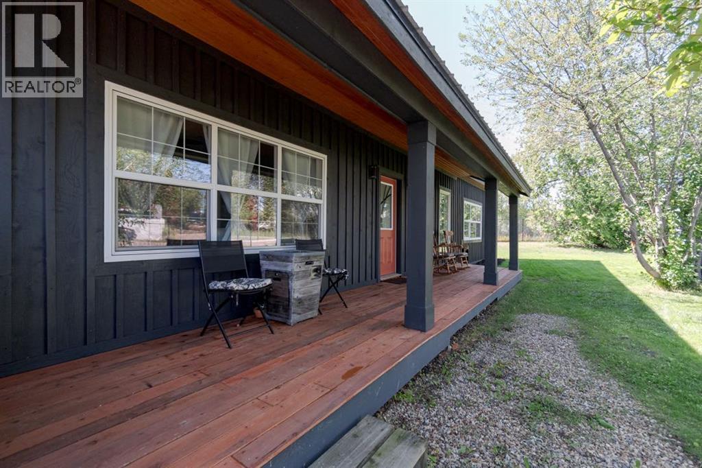 Photo 47 of 49 Poplar Crescent, Gregoire Lake Estates AB