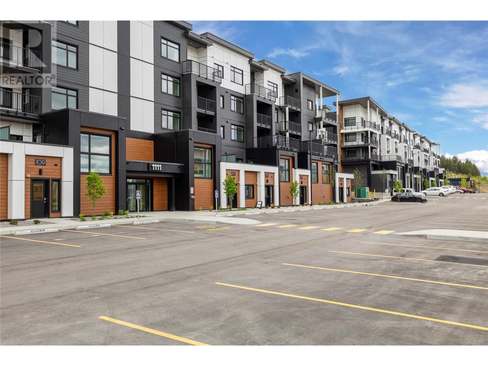 Photo 3 of 1111 Frost Road Unit 303, Kelowna BC