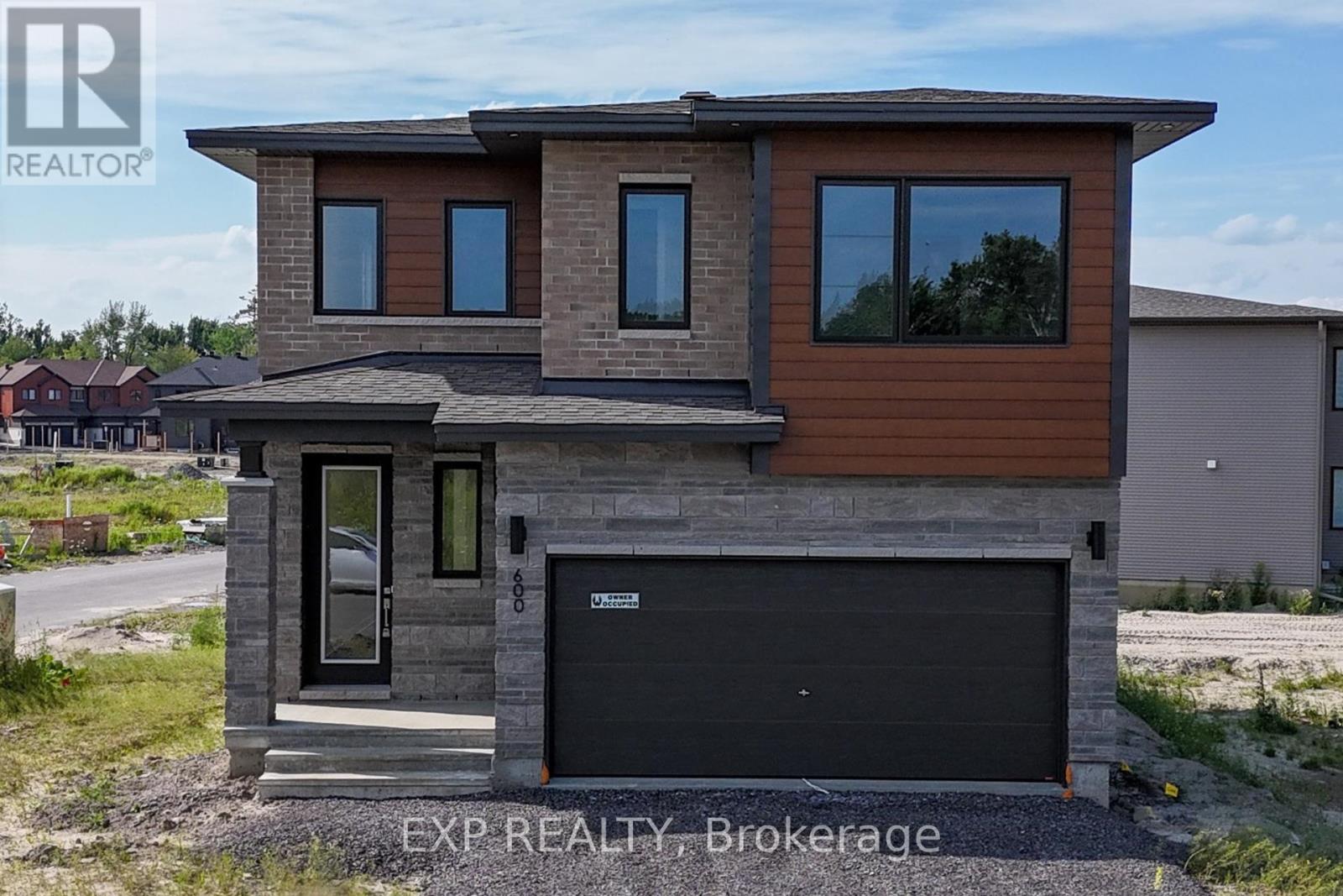 Brand new build and ready for occupancy!