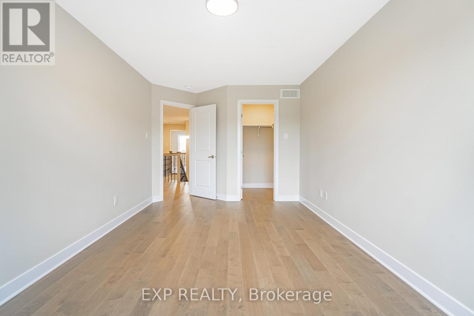 Photo 30 of 600 Paakanaak Avenue, Ottawa ON