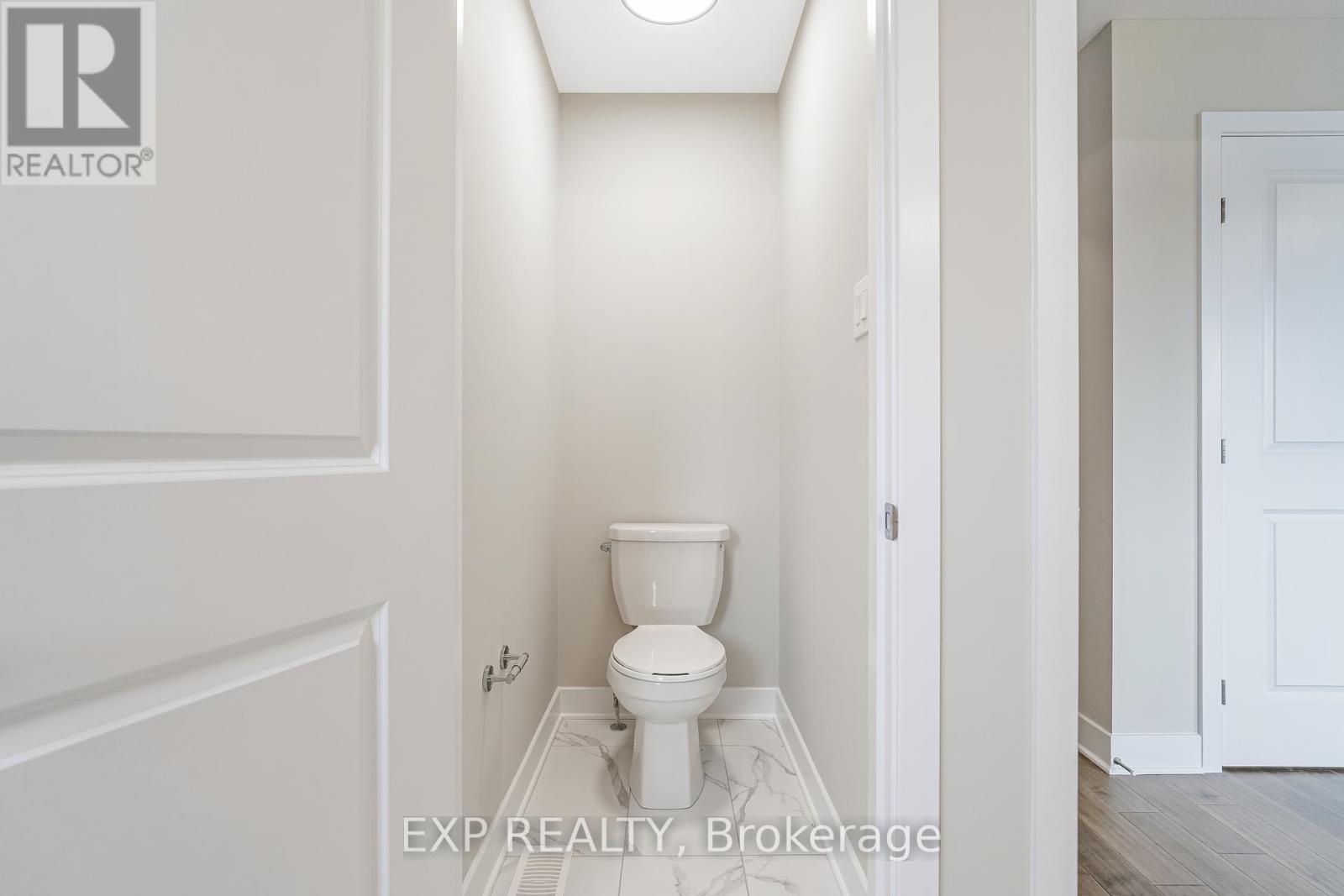 Photo 36 of 600 Paakanaak Avenue, Ottawa ON