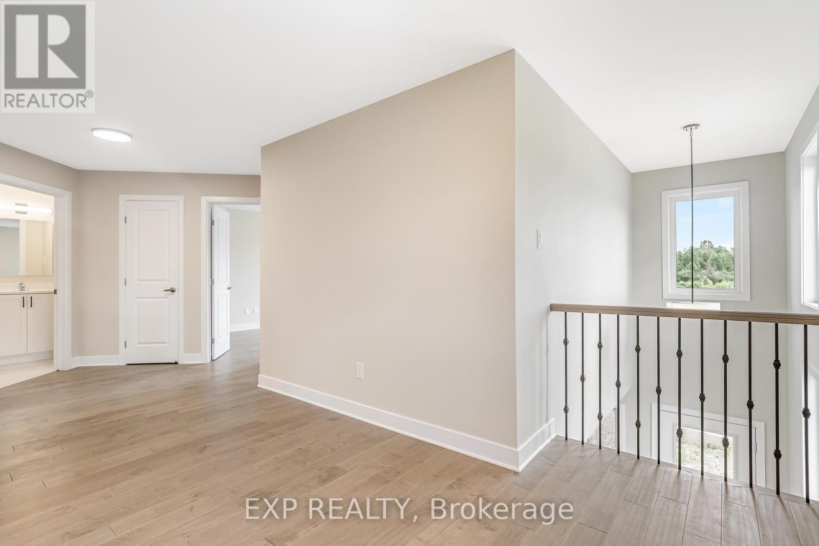 Photo 22 of 600 Paakanaak Avenue, Ottawa ON