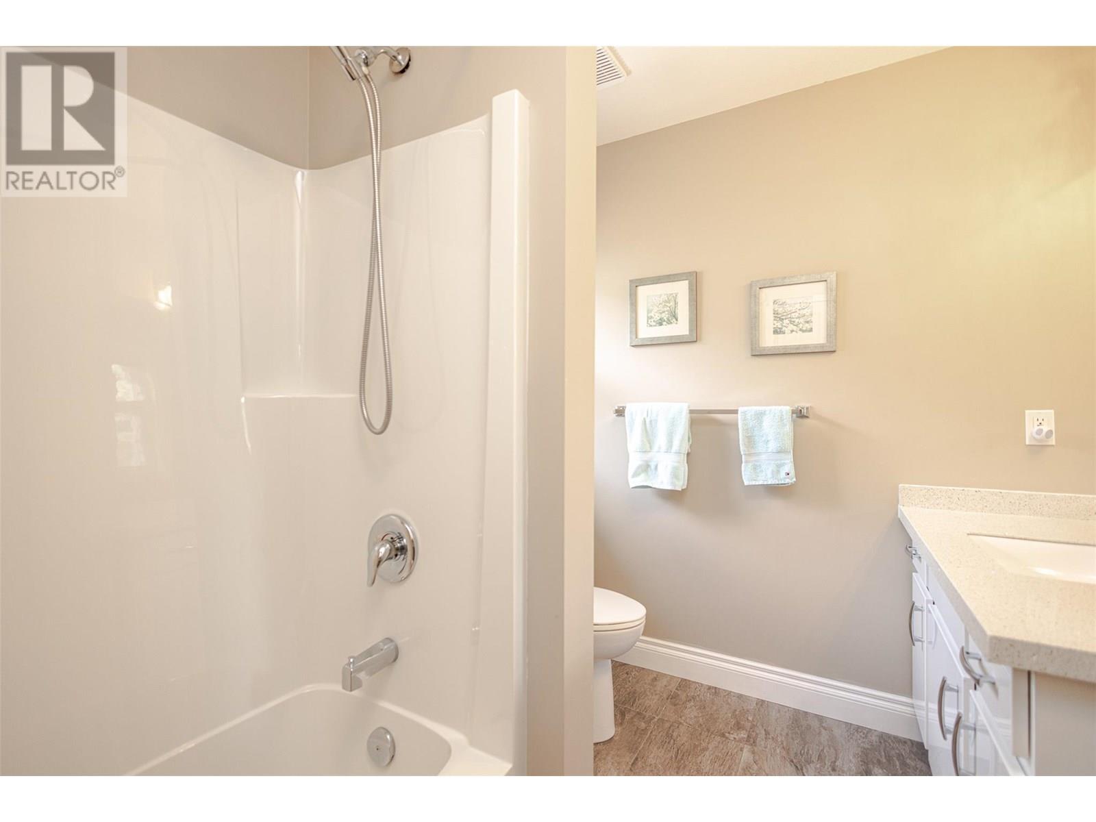 5291 Bradbury Street, Peachland