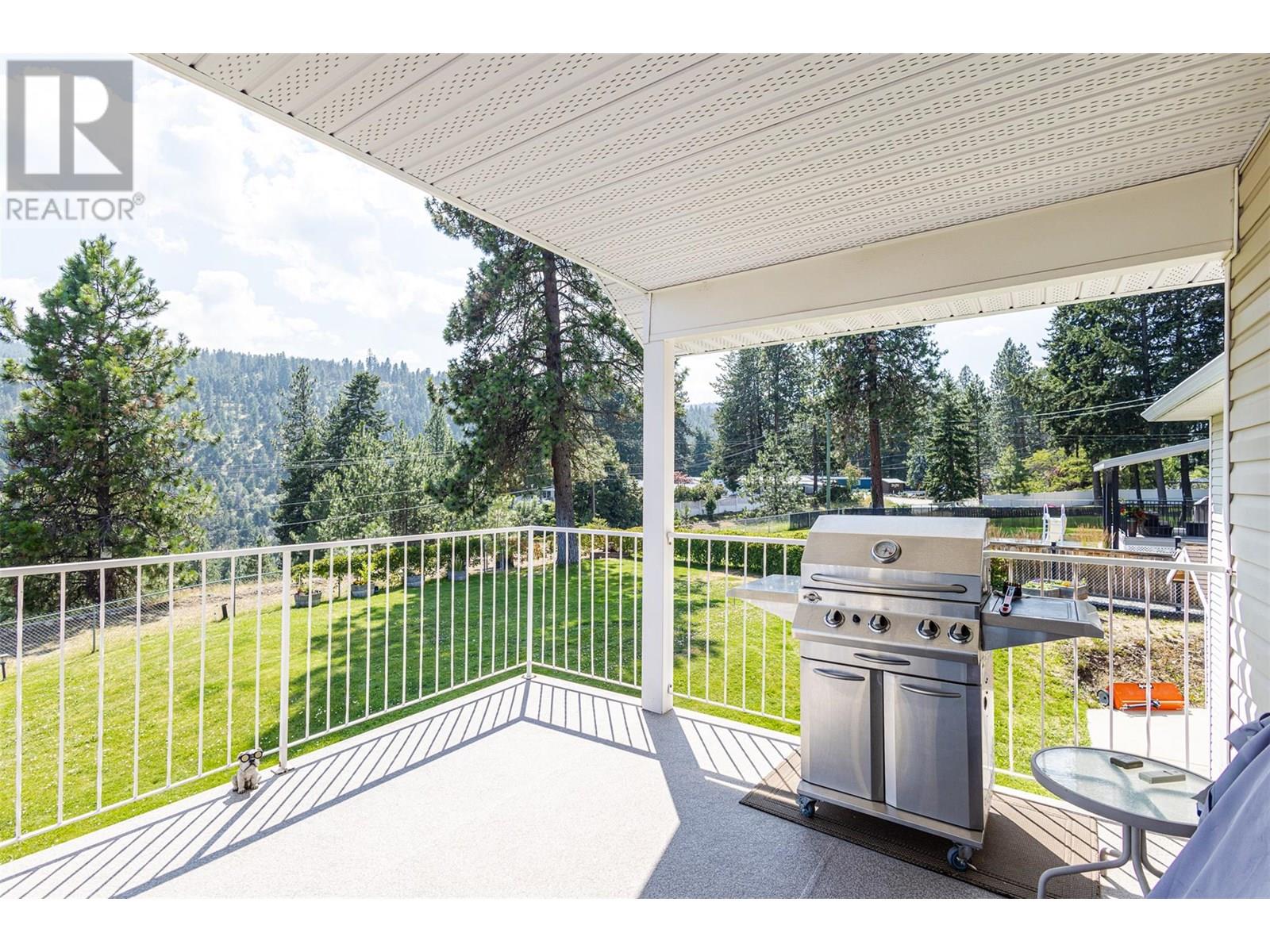 5291 Bradbury Street, Peachland