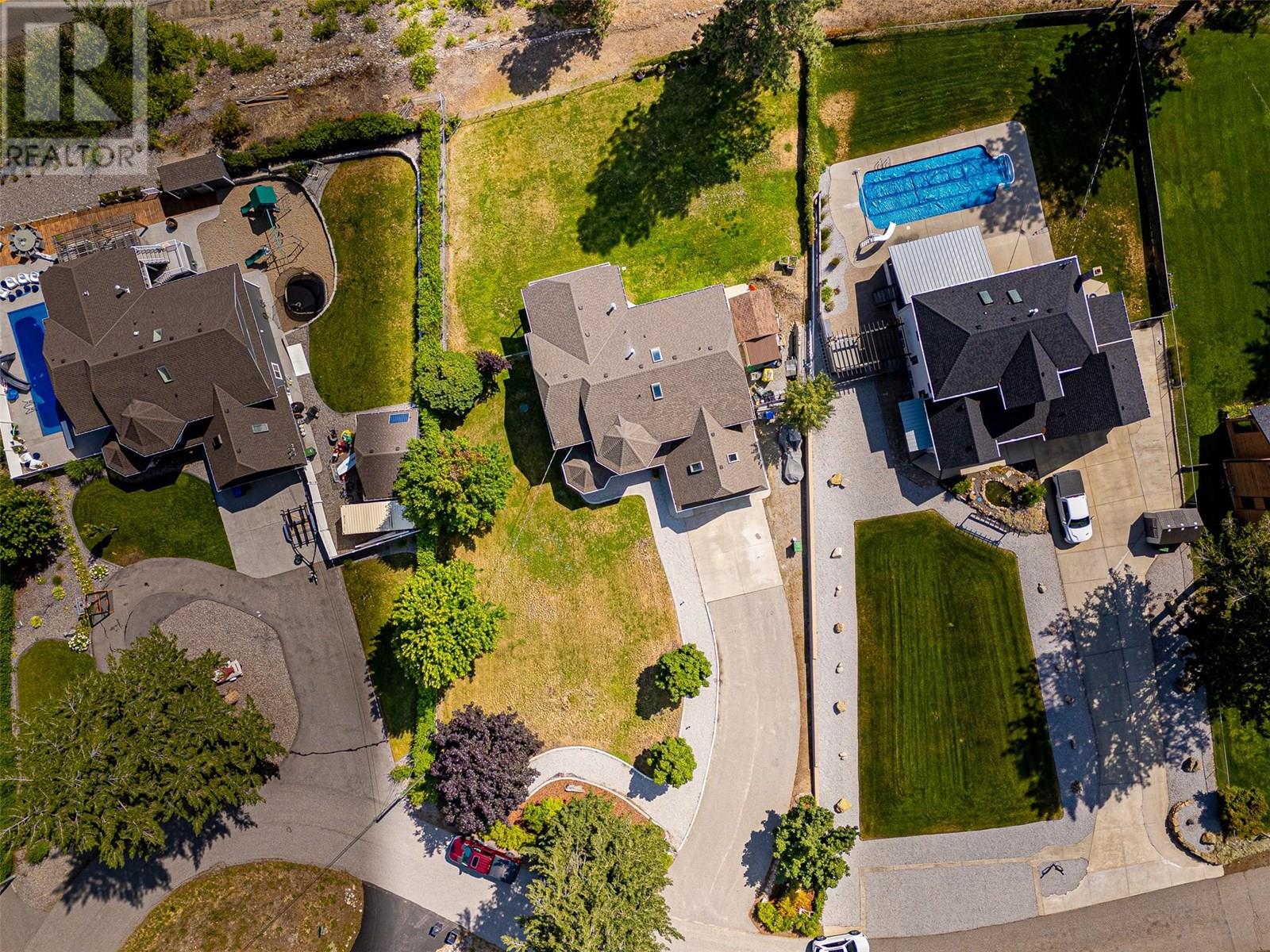 5291 Bradbury Street, Peachland