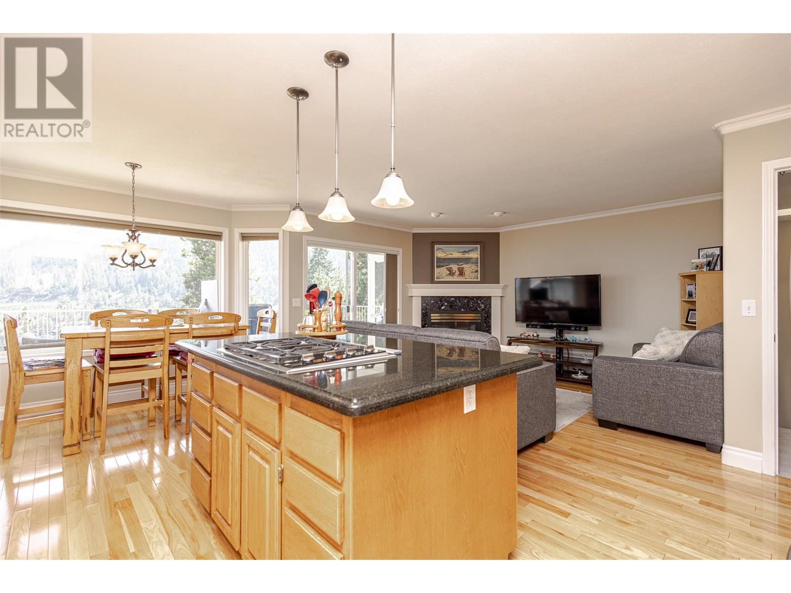 5291 Bradbury Street, Peachland