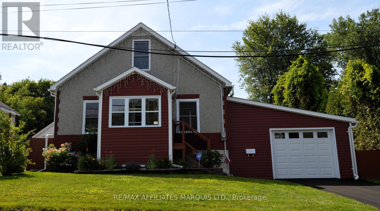 Photo 26 of 444 Eighth Street E, Cornwall ON