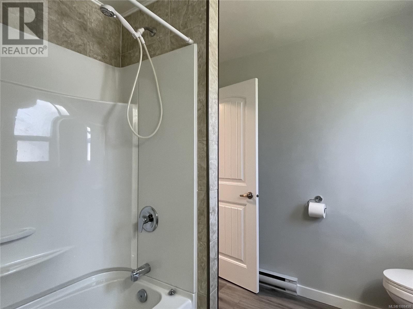 5164 Heaslip Rd, Port Alberni