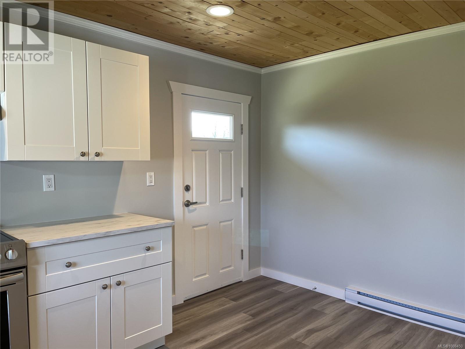 5164 Heaslip Rd, Port Alberni