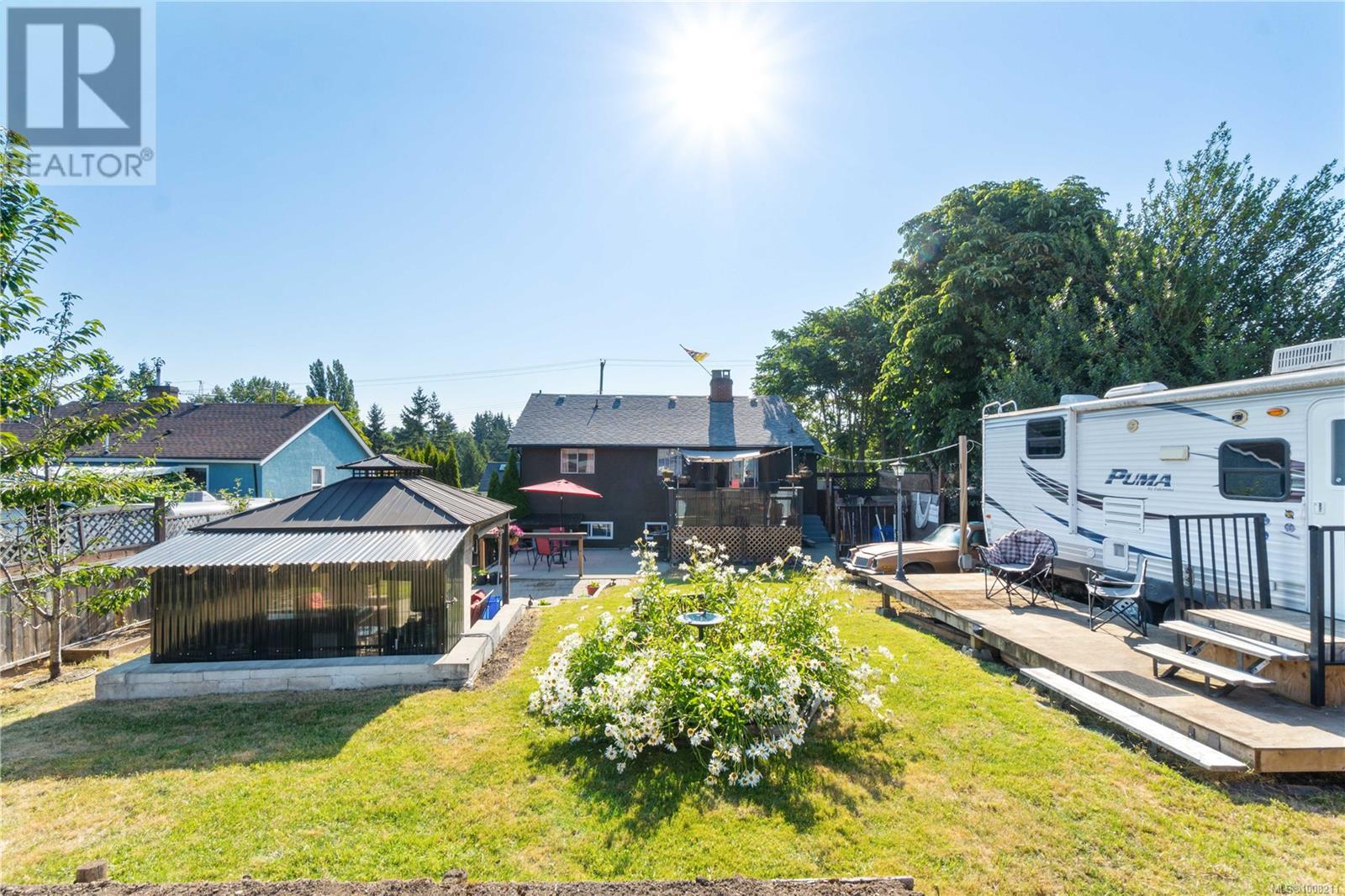 Photo 43 of 375 Bruce Ave, Nanaimo BC