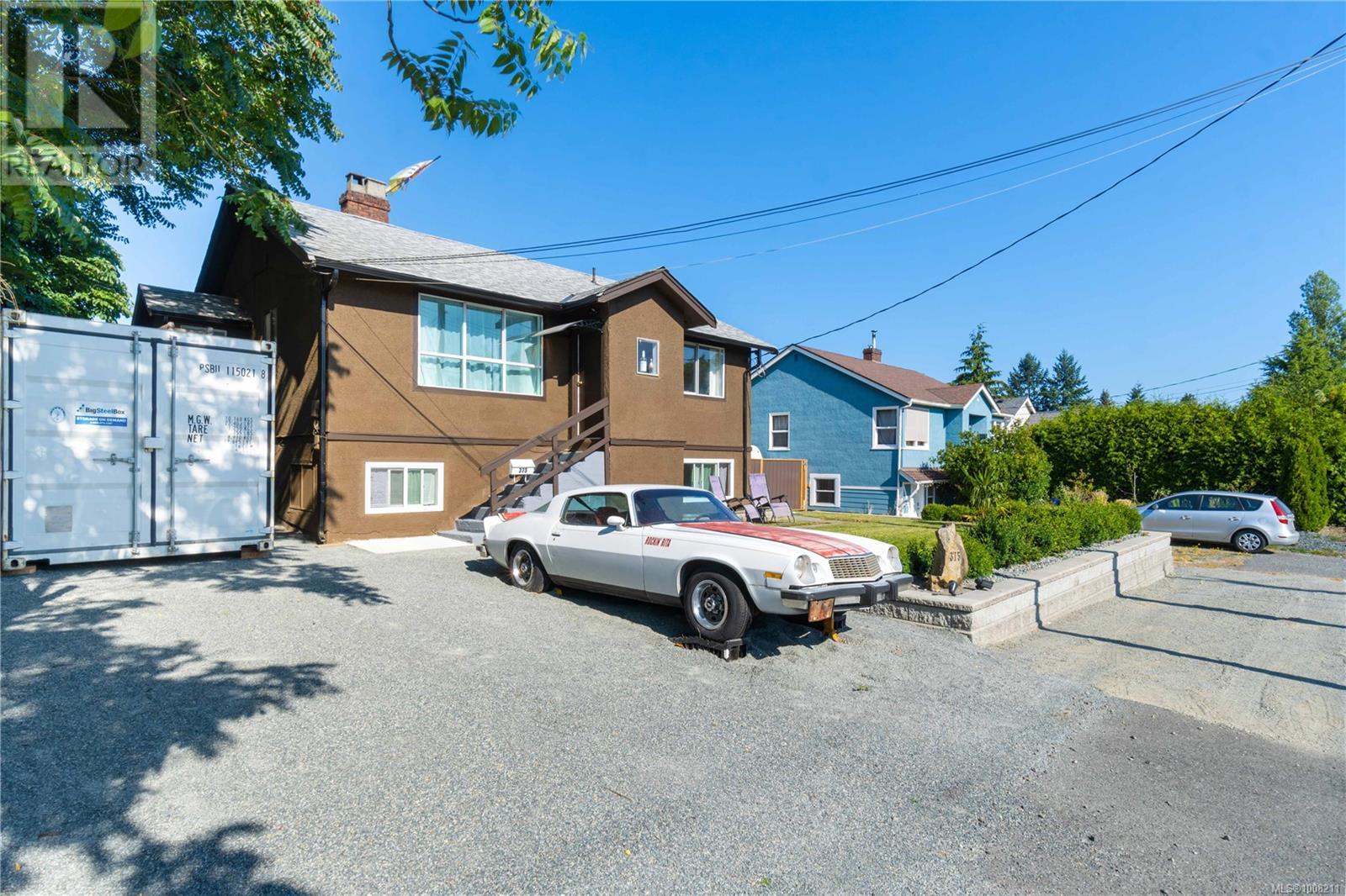 Photo 48 of 375 Bruce Ave, Nanaimo BC