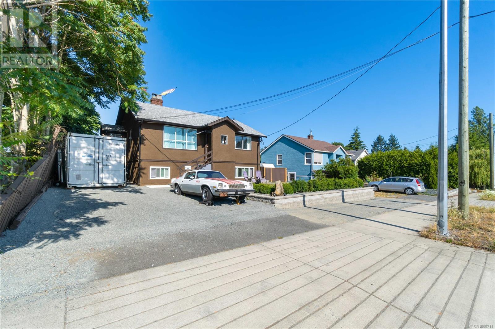 Photo 51 of 375 Bruce Ave, Nanaimo BC