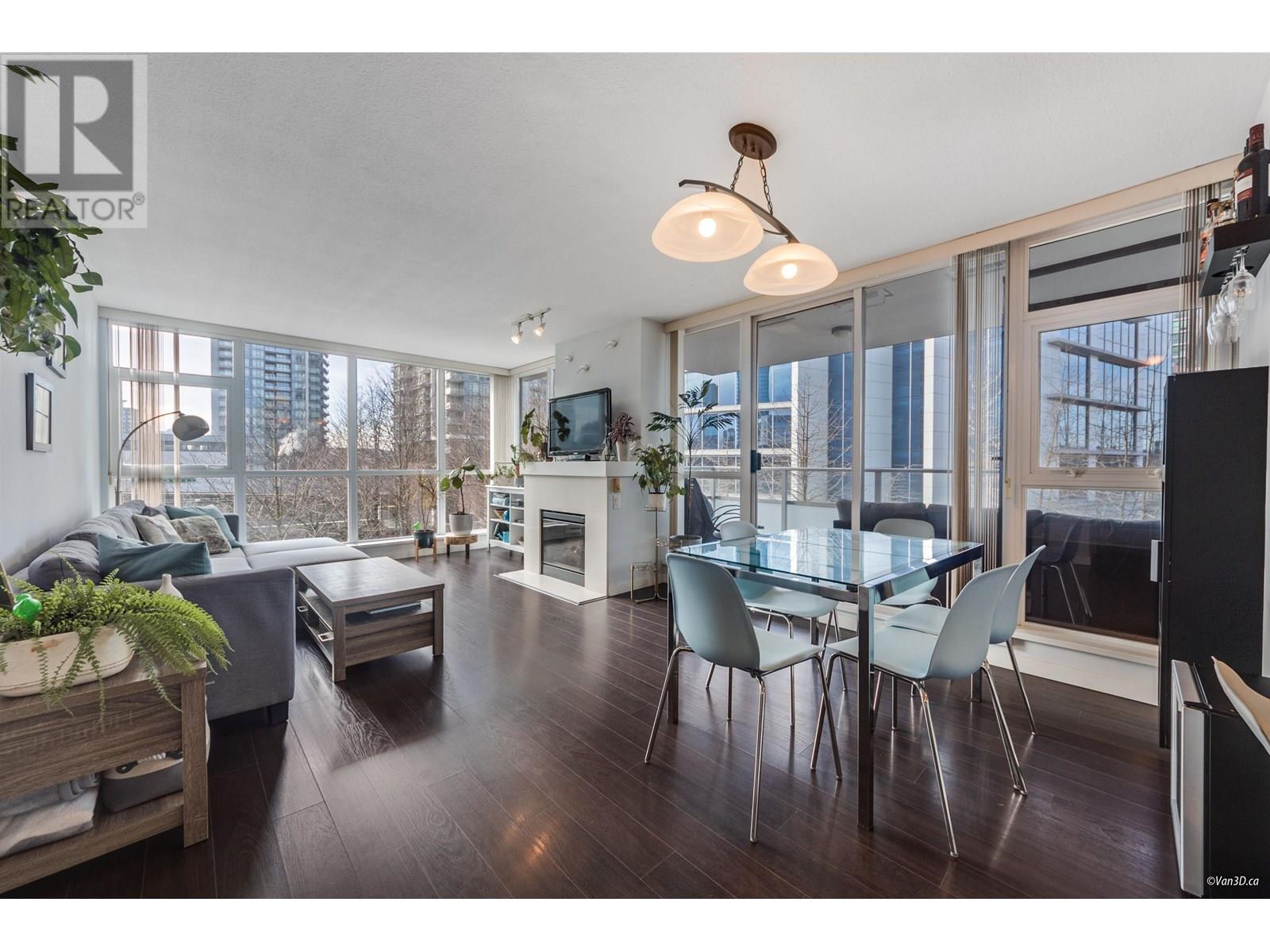 Photo 3 of 405 4400 Buchanan Street, Burnaby BC
