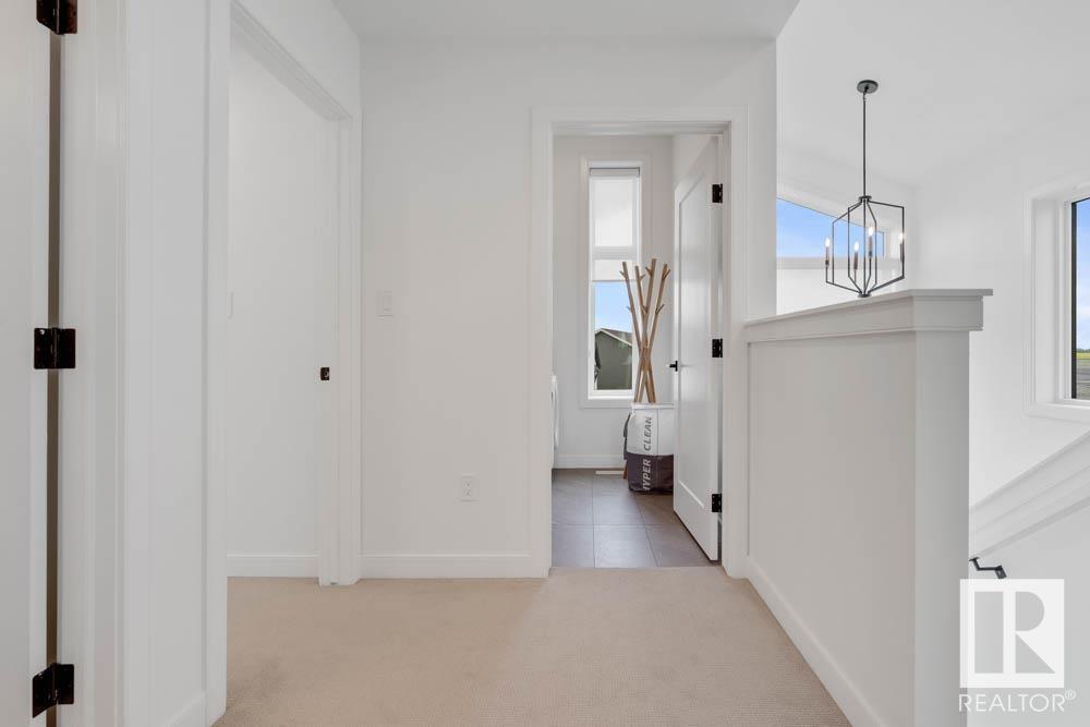 Photo 18 of 4204 Hawthorn Ro Sw, Edmonton AB