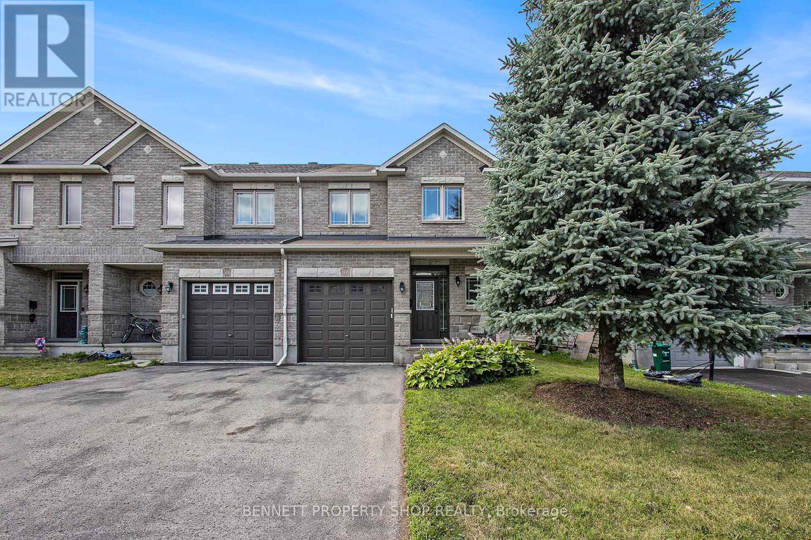 Valecraft Built 3 Bed 4 Bath End Townhome
