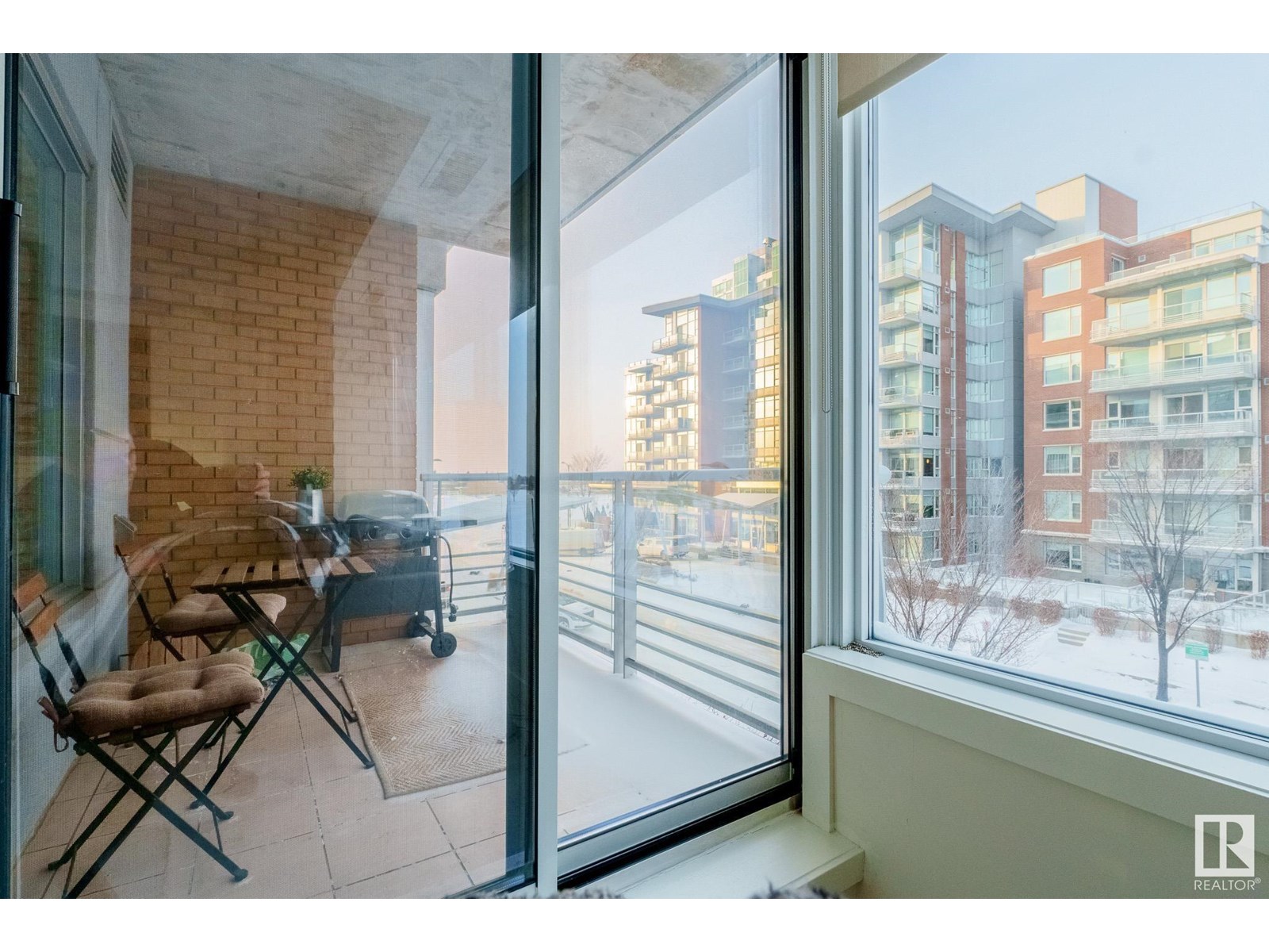 Photo 10 of 304 2510 109 St Nw, Edmonton AB