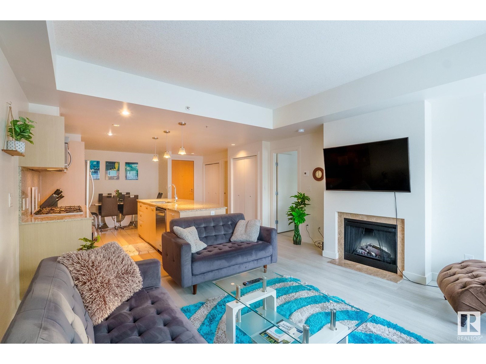 Photo 6 of 304 2510 109 St Nw, Edmonton AB