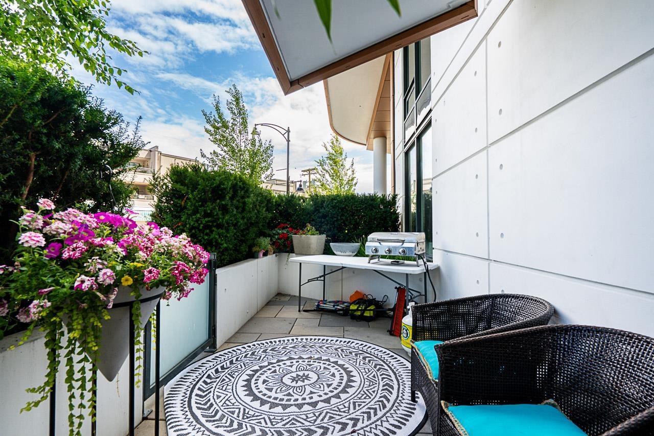 TH1 1439 GEORGE STREET, White Rock