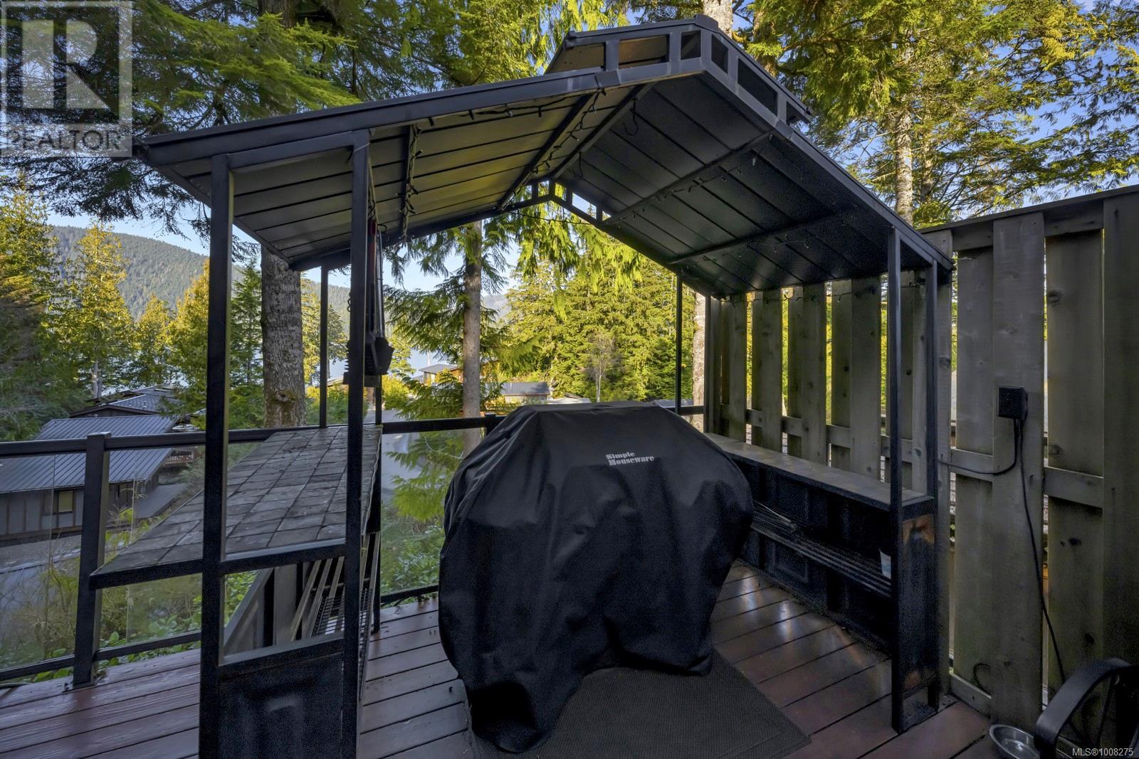 37 6574 Baird Rd, Port Renfrew