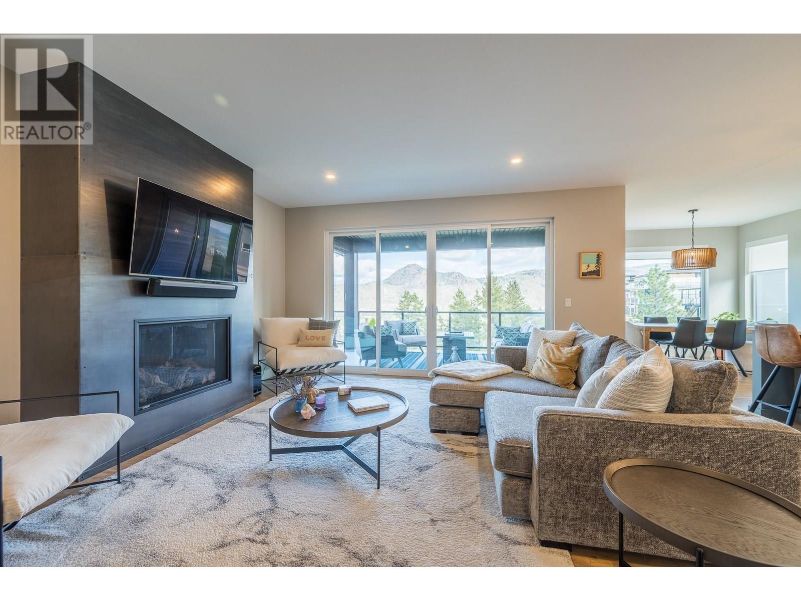 Photo 4 of 2162 Galore Crescent, Kamloops BC