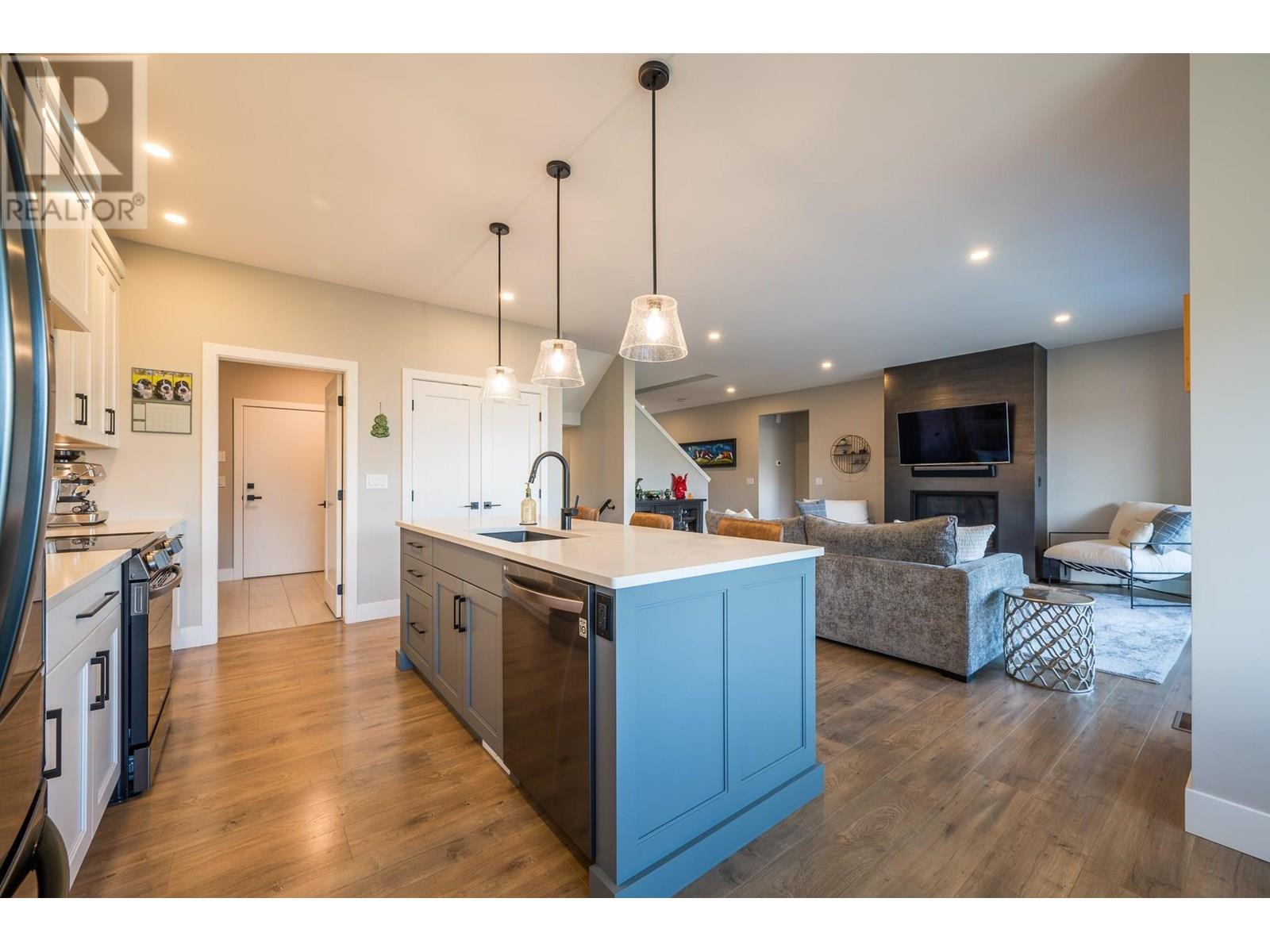 Photo 9 of 2162 Galore Crescent, Kamloops BC