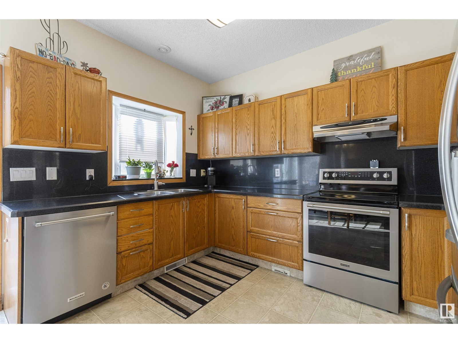 Photo 49 of 101 Nottingham Rd, Sherwood Park AB