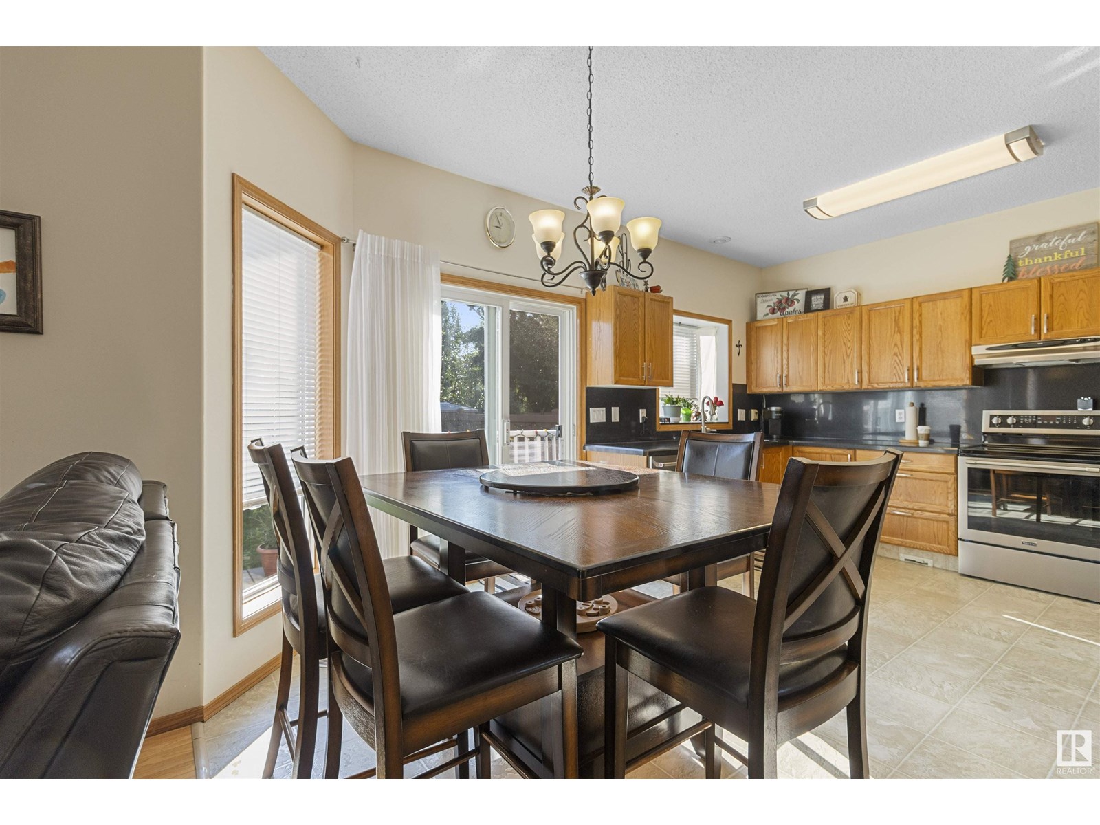 Photo 17 of 101 Nottingham Rd, Sherwood Park AB
