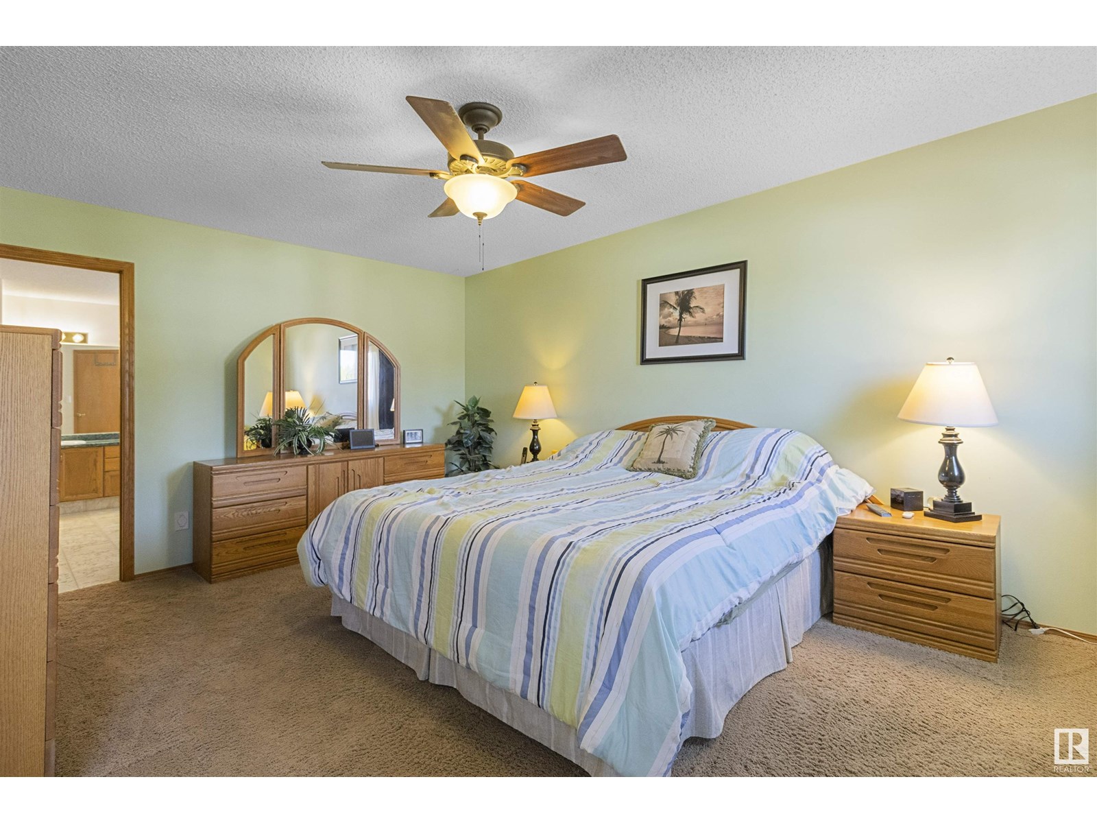 Photo 2 of 101 Nottingham Rd, Sherwood Park AB