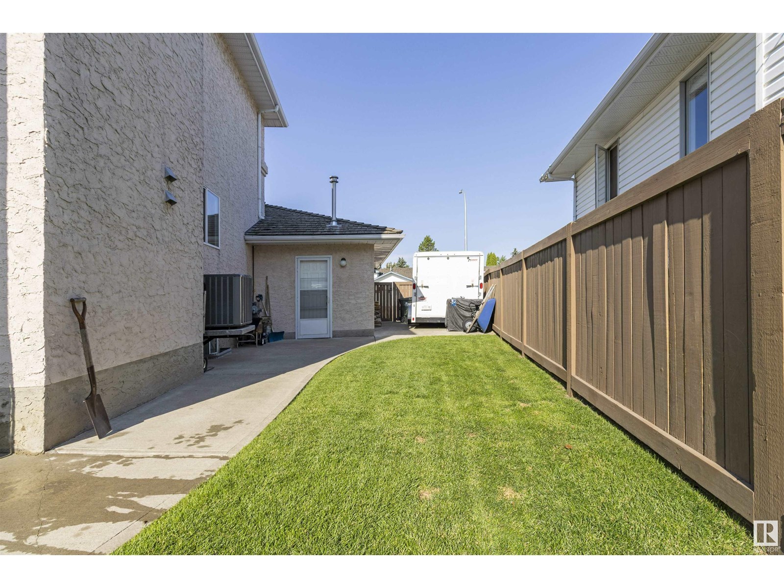 Photo 23 of 101 Nottingham Rd, Sherwood Park AB