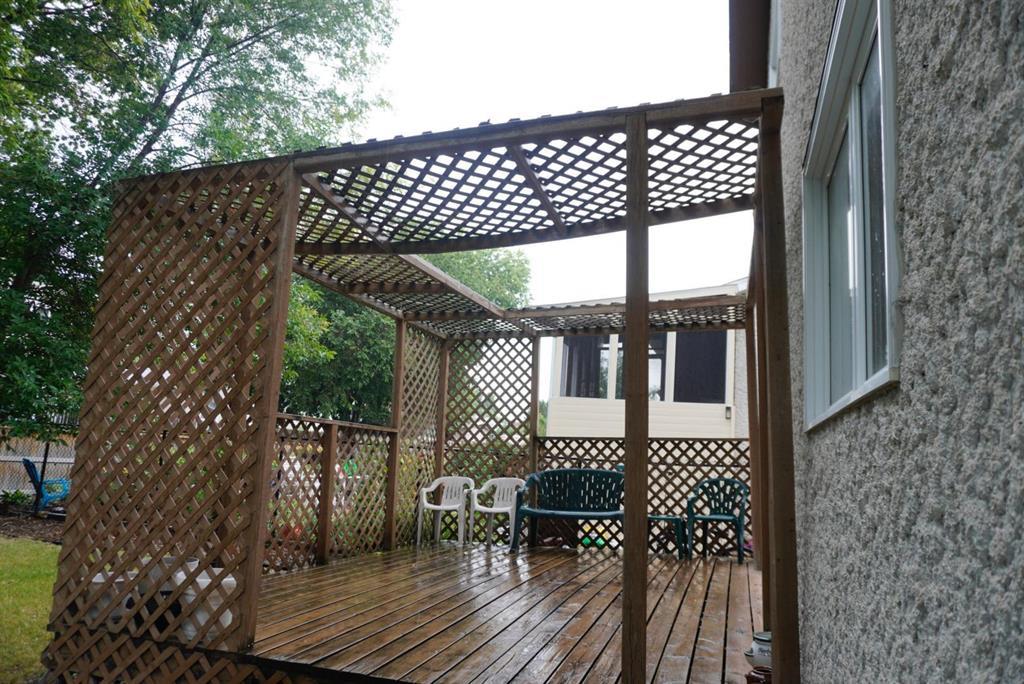 Photo 6 of 188 Charing Cross Crescent, Winnipeg MB