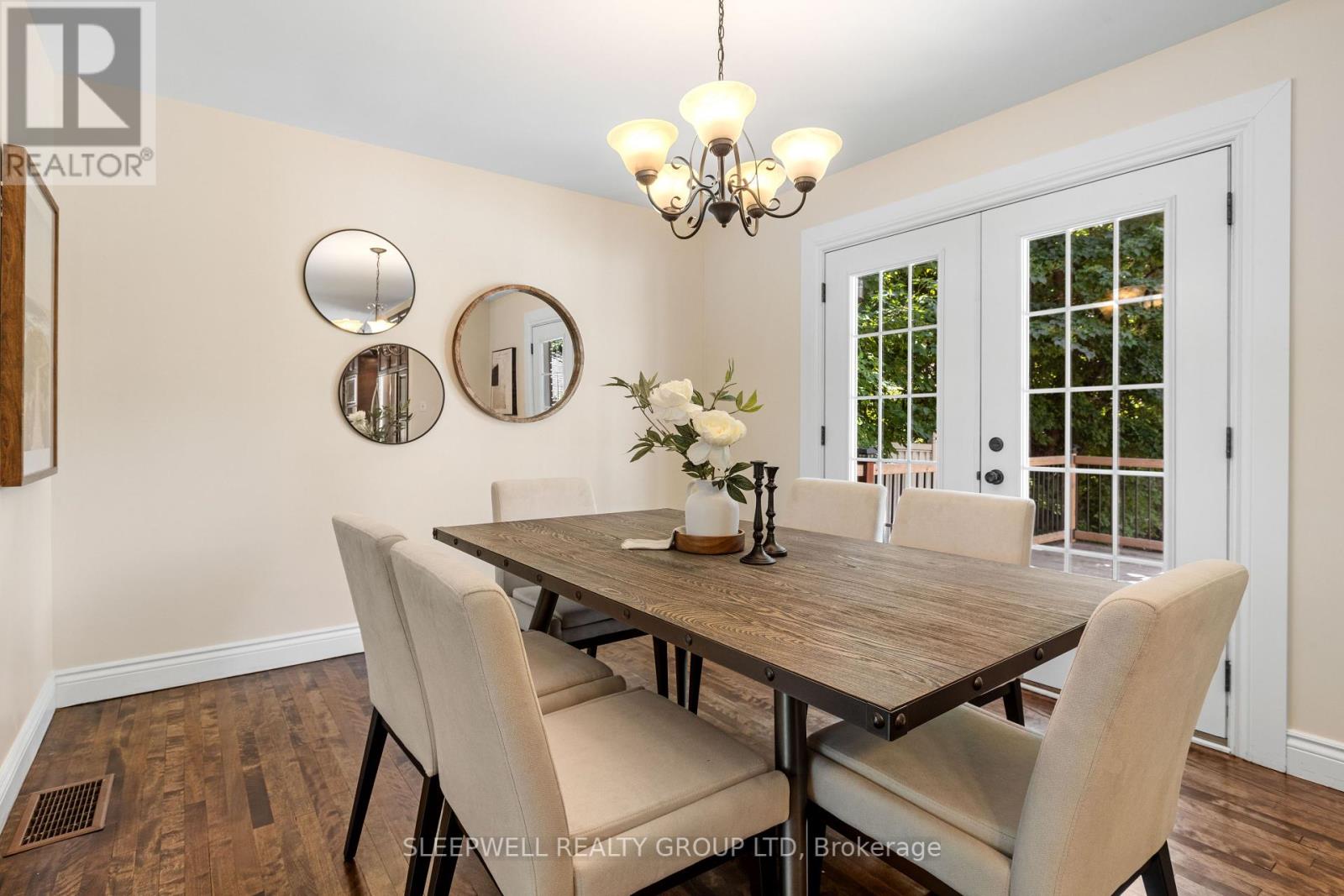 Photo 10 of 2209 Belair Drive, Ottawa ON