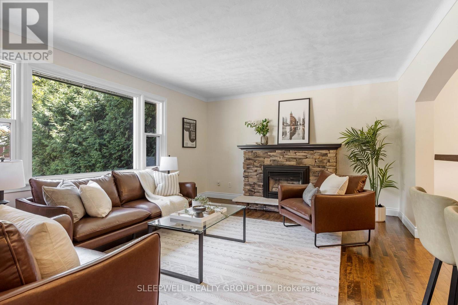 Photo 6 of 2209 Belair Drive, Ottawa ON