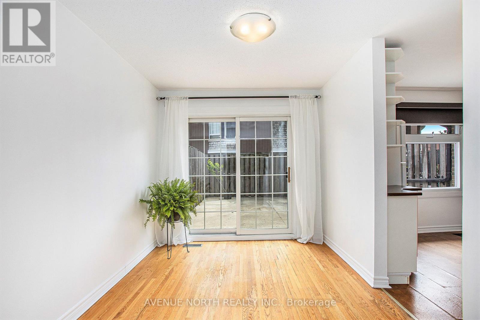Photo 10 of 767 A Springland Drive, Ottawa ON