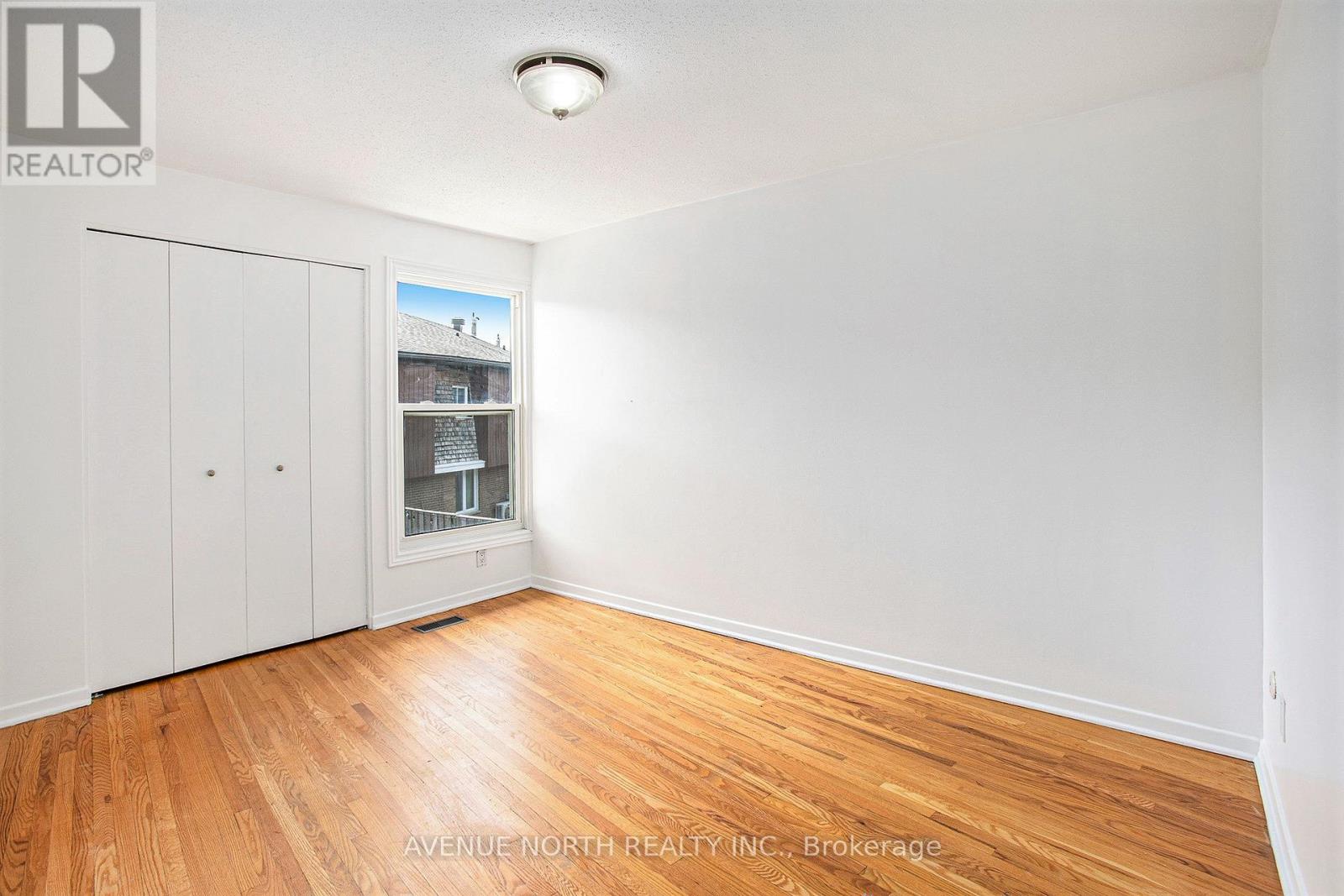 Photo 15 of 767 A Springland Drive, Ottawa ON