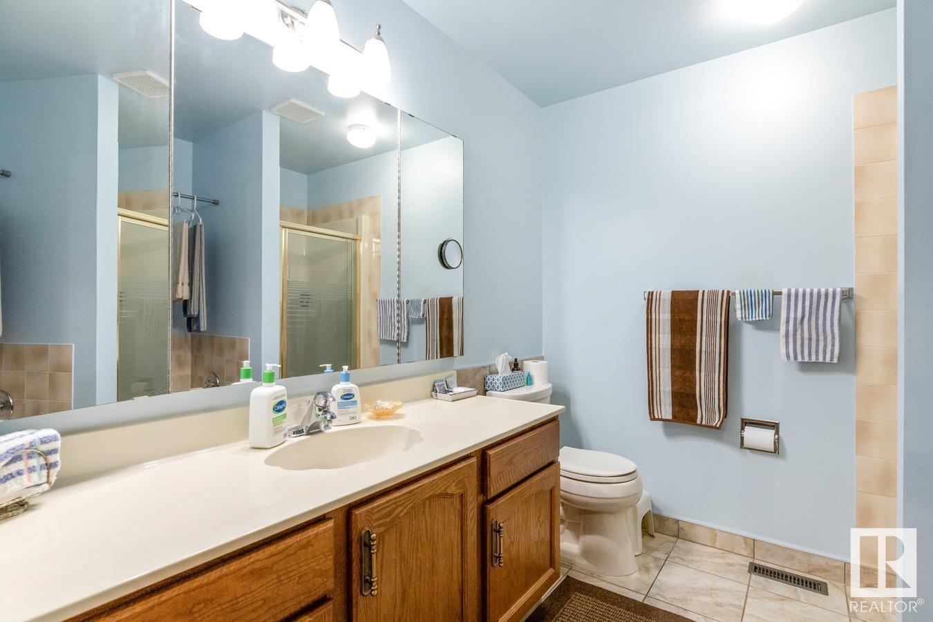 Photo 19 of 10860 25 Av Nw, Edmonton AB