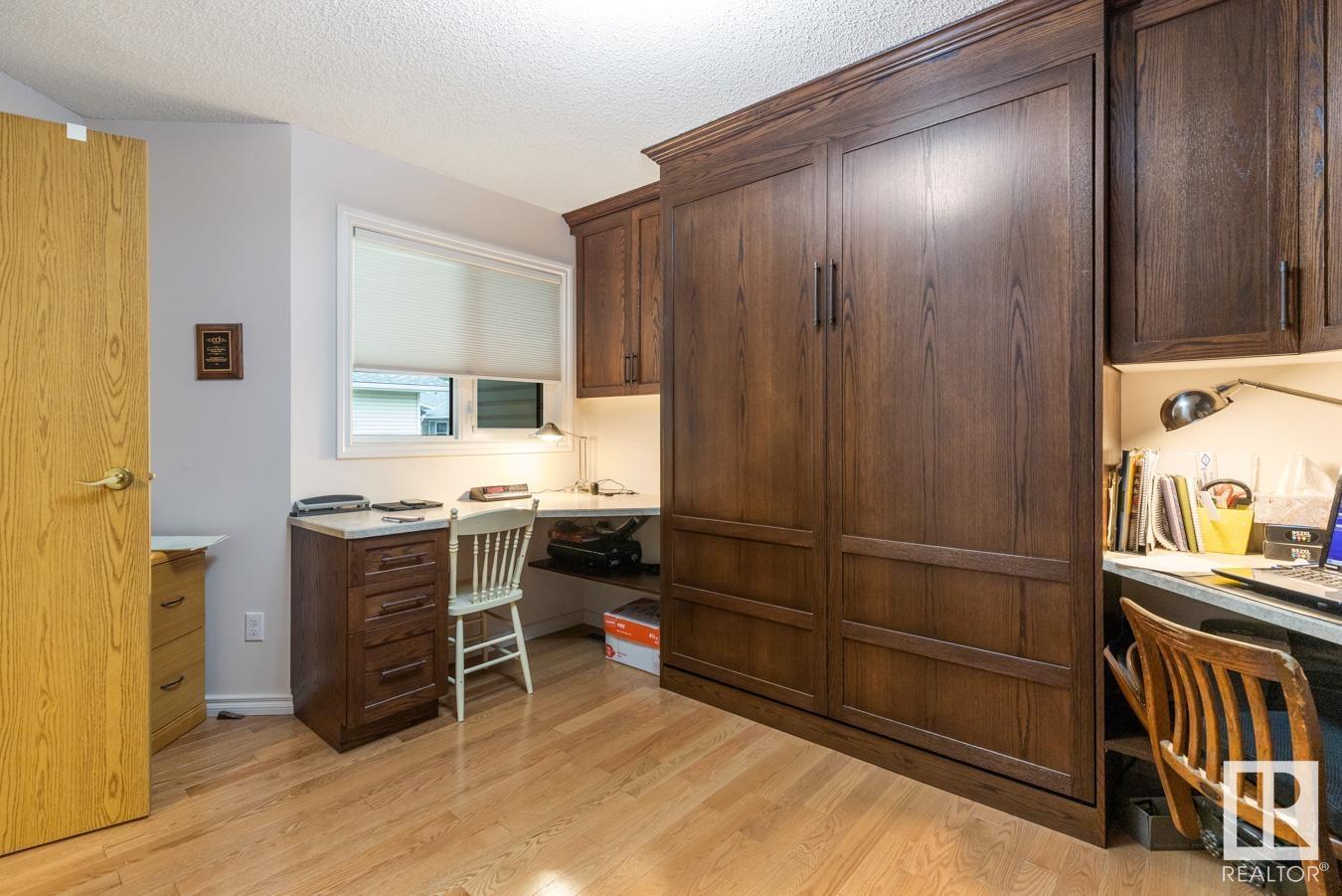 Photo 22 of 10860 25 Av Nw, Edmonton AB