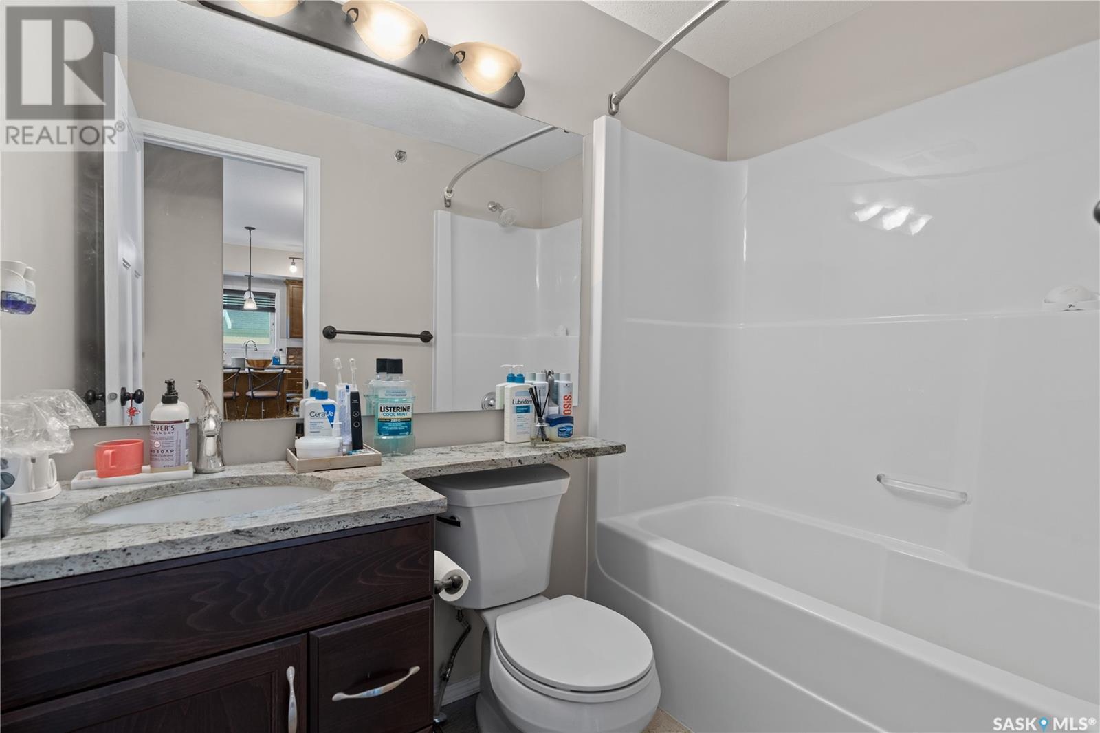 Photo 14 of 416 1220 Blackfoot Drive, Regina SK