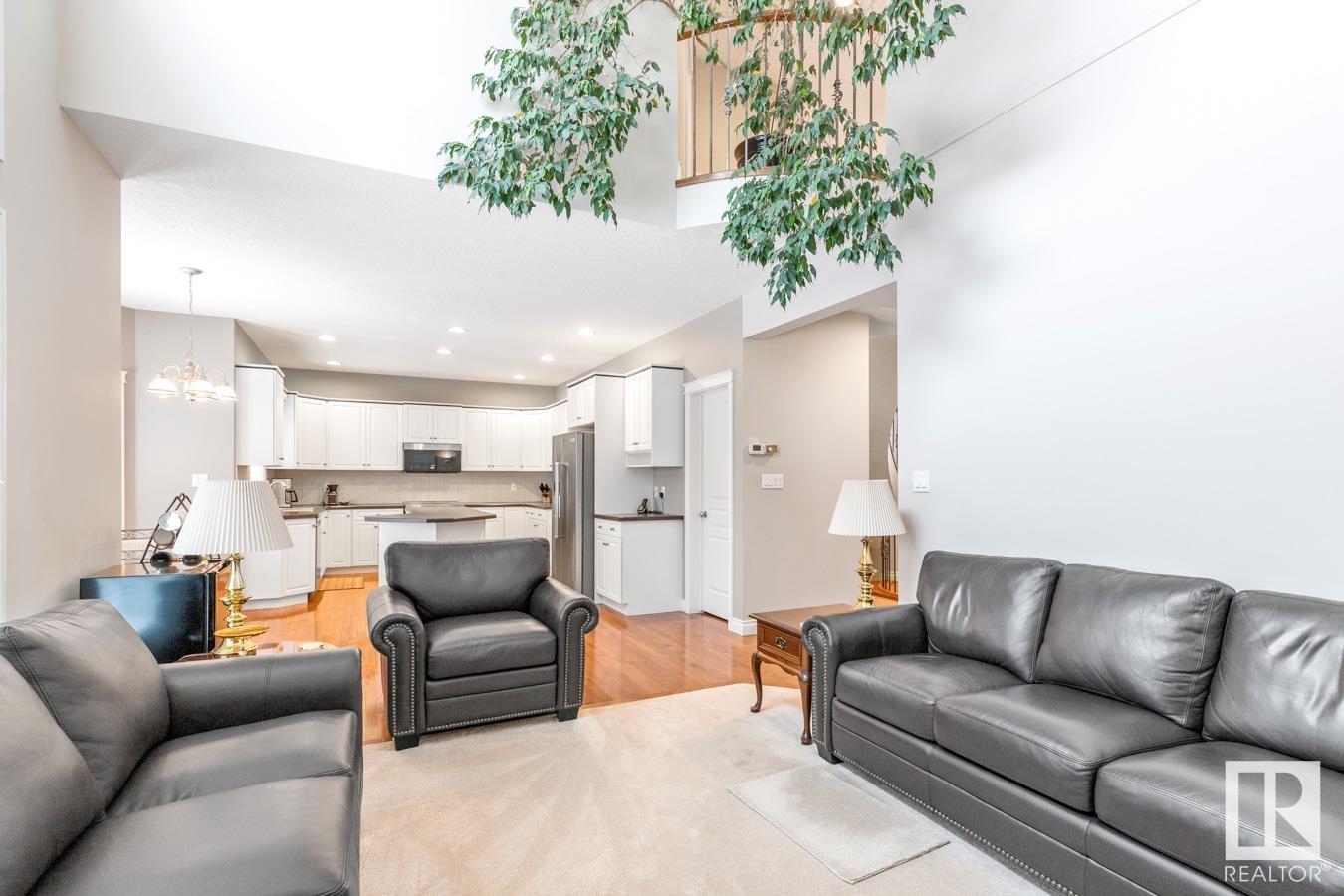Photo 21 of 255 Tory Cr Nw, Edmonton AB