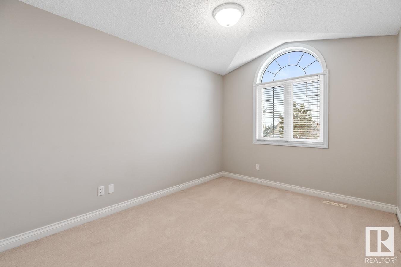 Photo 38 of 255 Tory Cr Nw, Edmonton AB
