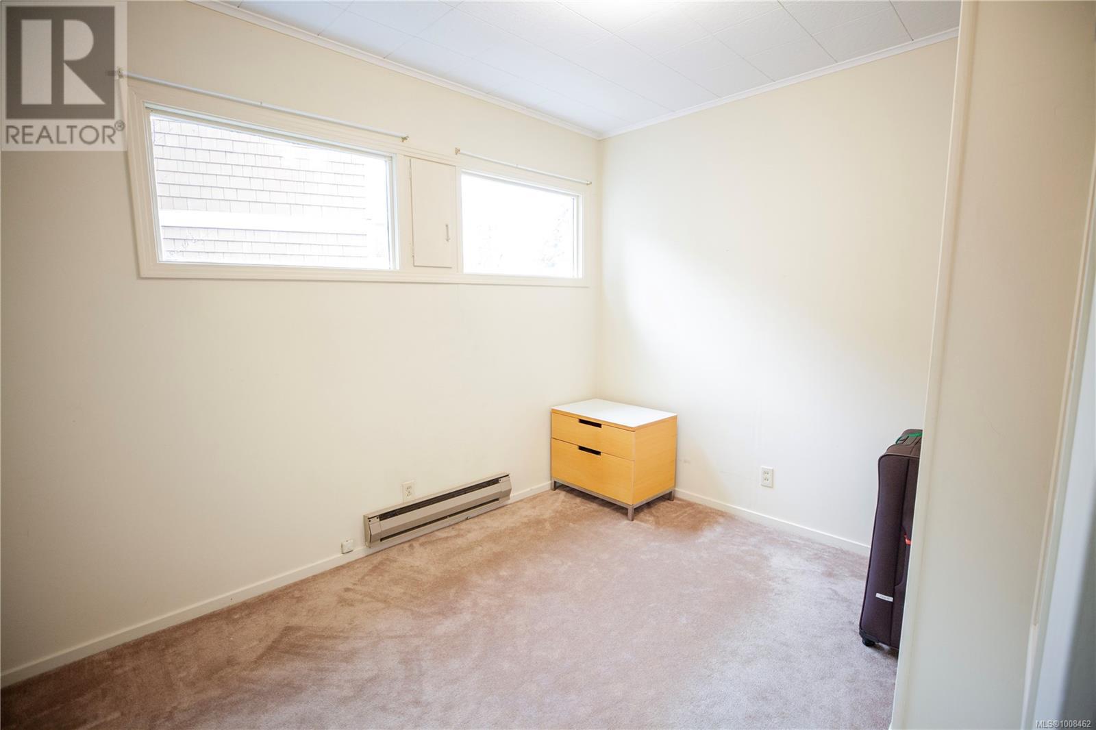 Single Family House for Sale in  West Saanich Rd Saanich 