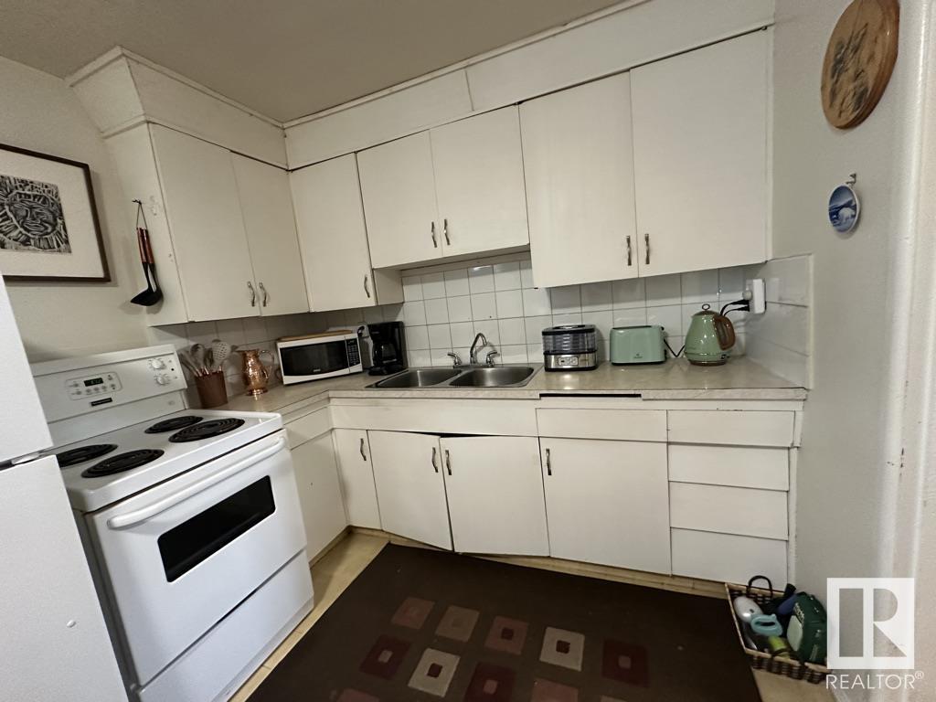 9512/9514 128 AV NW - Image 22