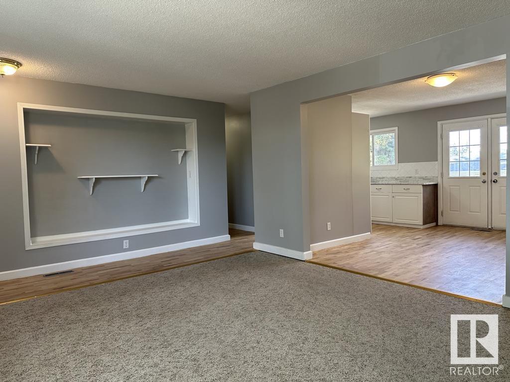 9512/9514 128 AV NW - Image 5
