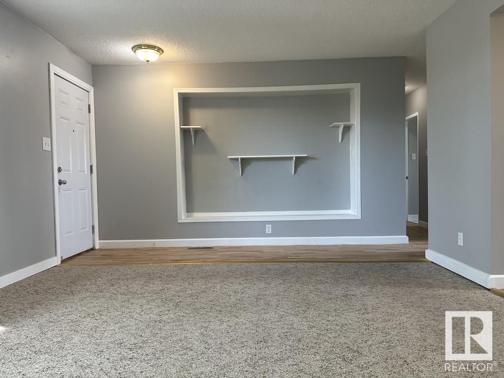9512/9514 128 AV NW - Image 8