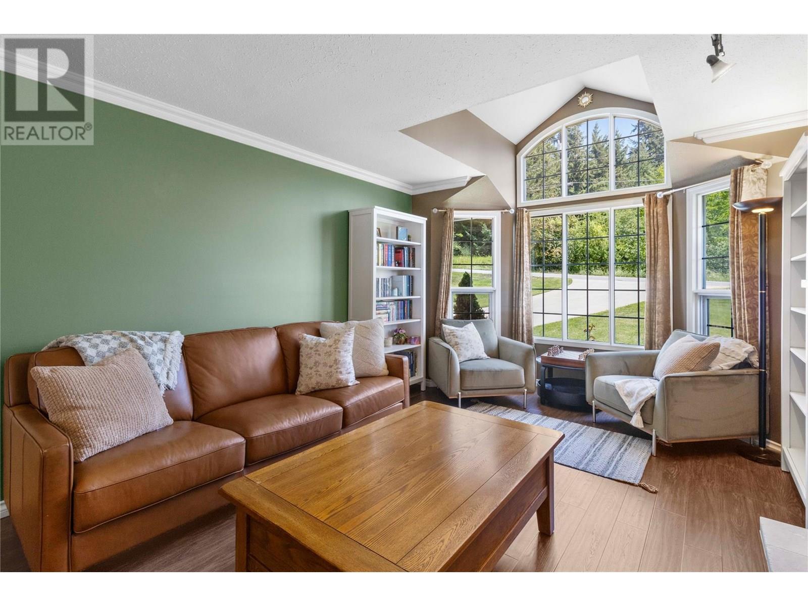 Photo 16 of 2541 25 Street Ne, Salmon Arm BC