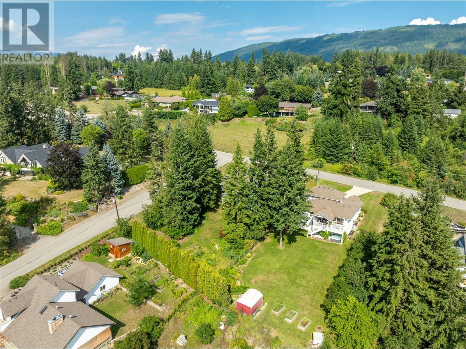 Photo 66 of 2541 25 Street Ne, Salmon Arm BC