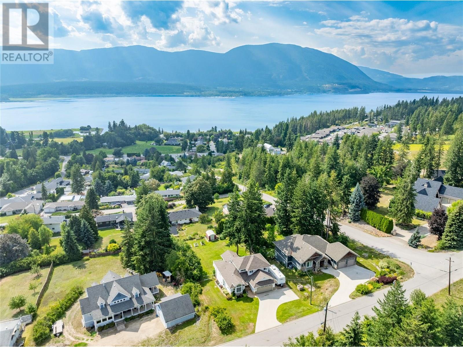 Photo 67 of 2541 25 Street Ne, Salmon Arm BC