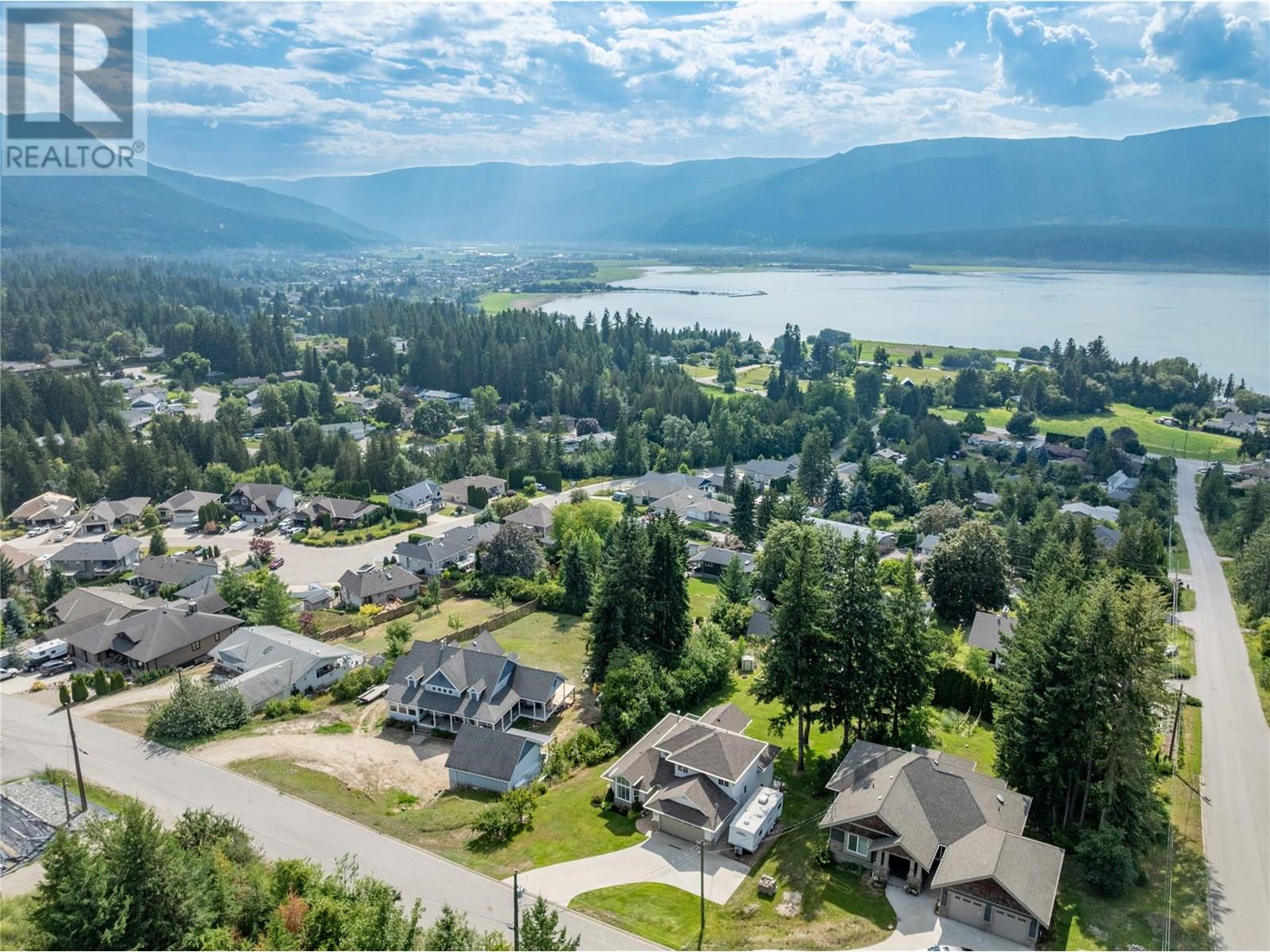 Photo 68 of 2541 25 Street Ne, Salmon Arm BC