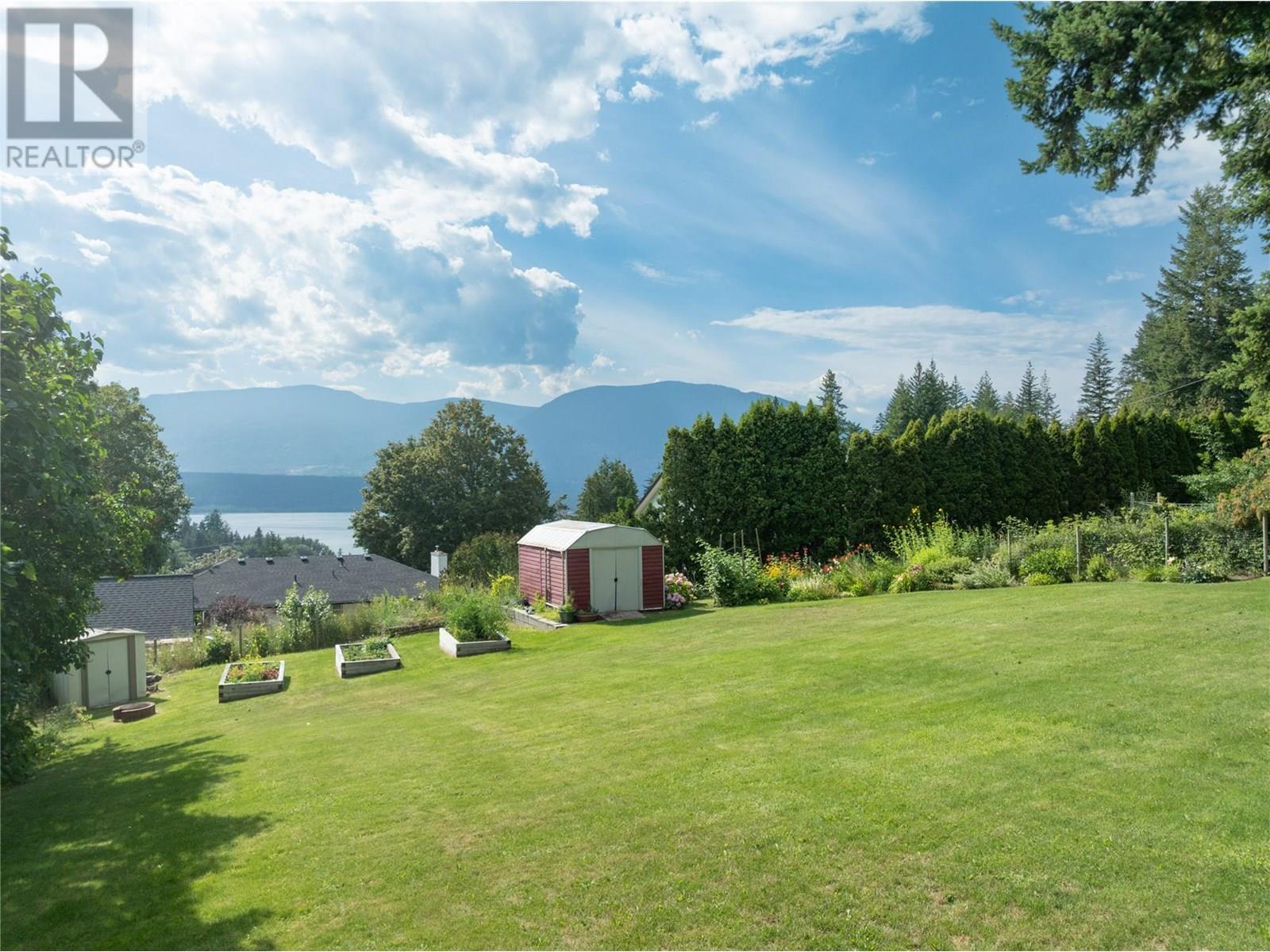 Photo 69 of 2541 25 Street Ne, Salmon Arm BC