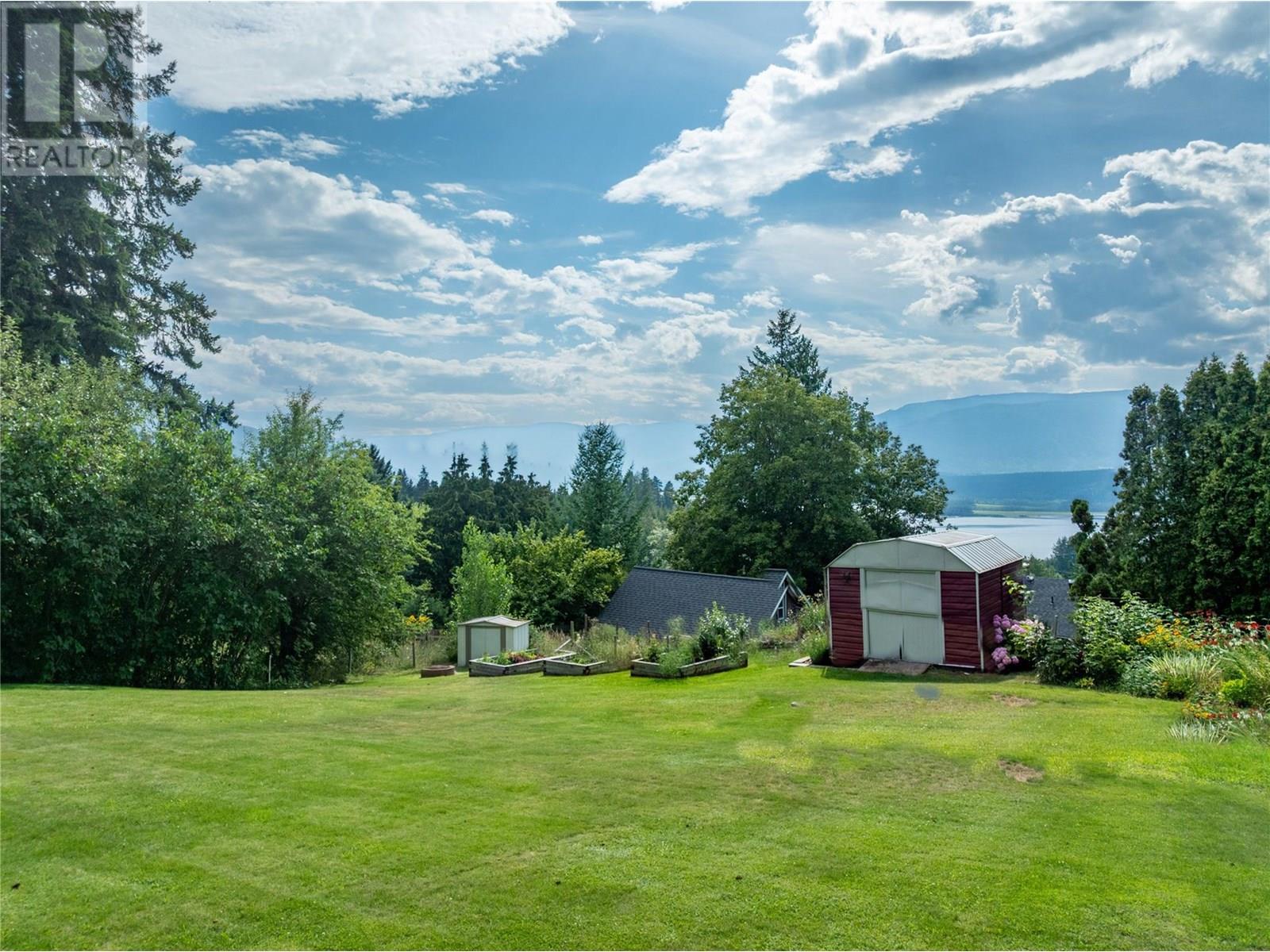 Photo 70 of 2541 25 Street Ne, Salmon Arm BC